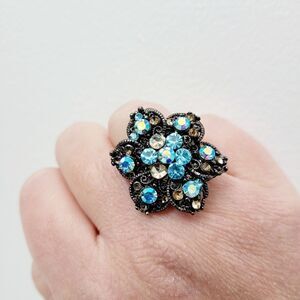 3/$20 Vintage Black With Blue Stone Flower Adjustable ring